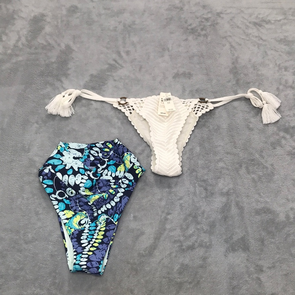Aerie 2 Tropical Inspired Bikini Bottoms Size XS New